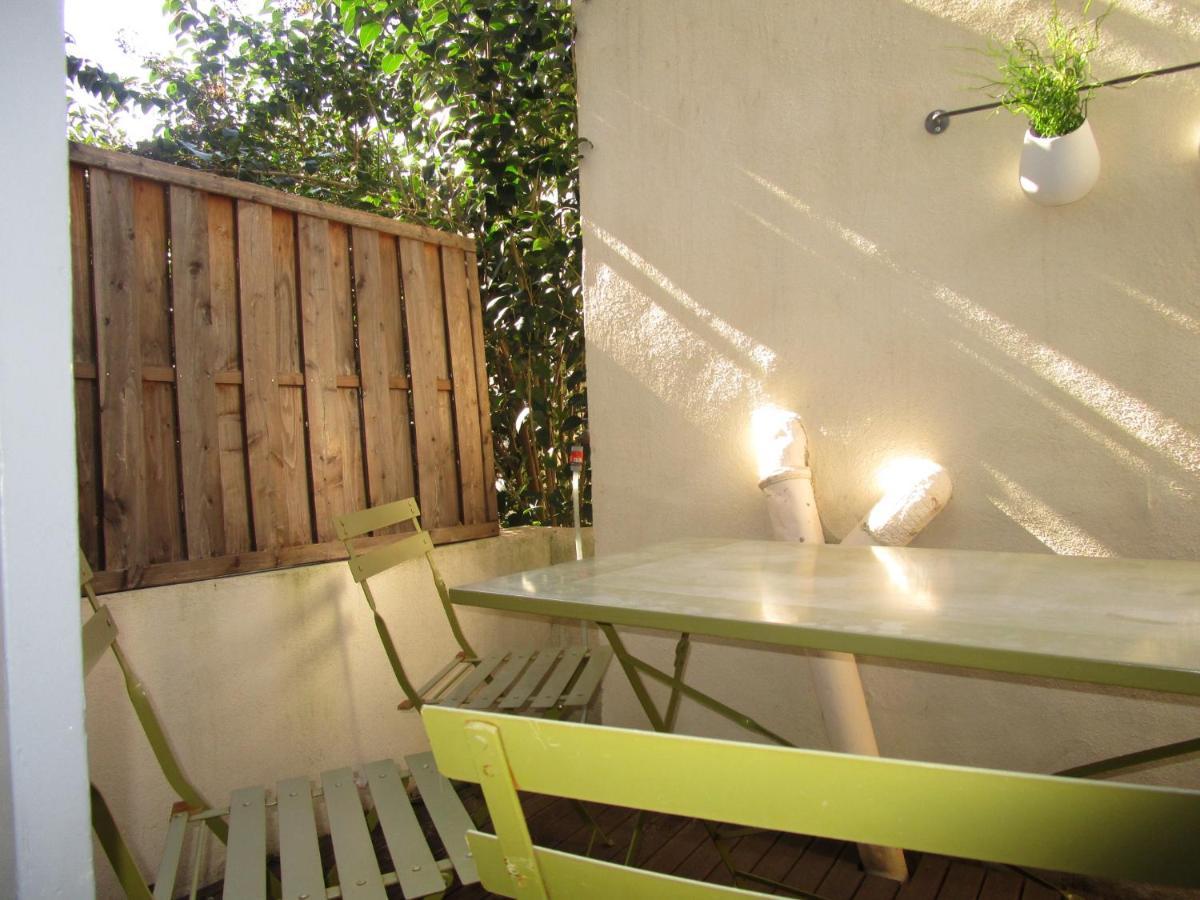 Maison 3 Chambres - Terrasse - Climatisation 10 Minutes A Pied Du Pont D'Αβινιόν Εξωτερικό φωτογραφία