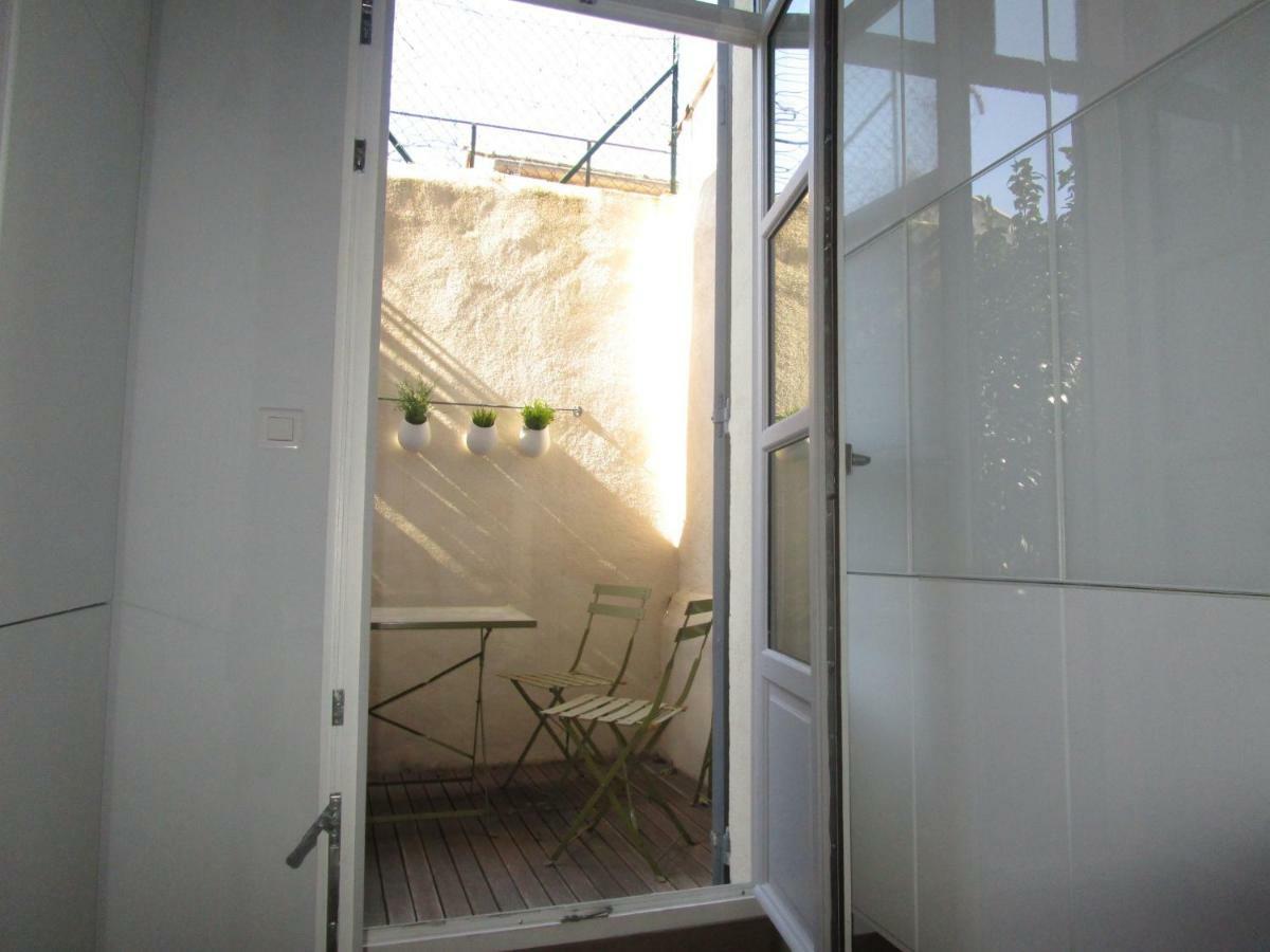 Maison 3 Chambres - Terrasse - Climatisation 10 Minutes A Pied Du Pont D'Αβινιόν Εξωτερικό φωτογραφία